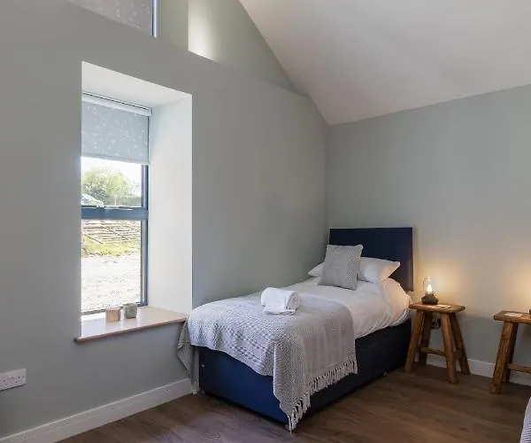 End Farm - The Cow Barn Holiday home *